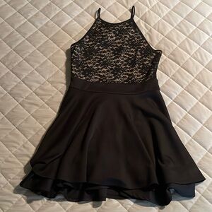 Lace black dresss perfect t for a special occasion!